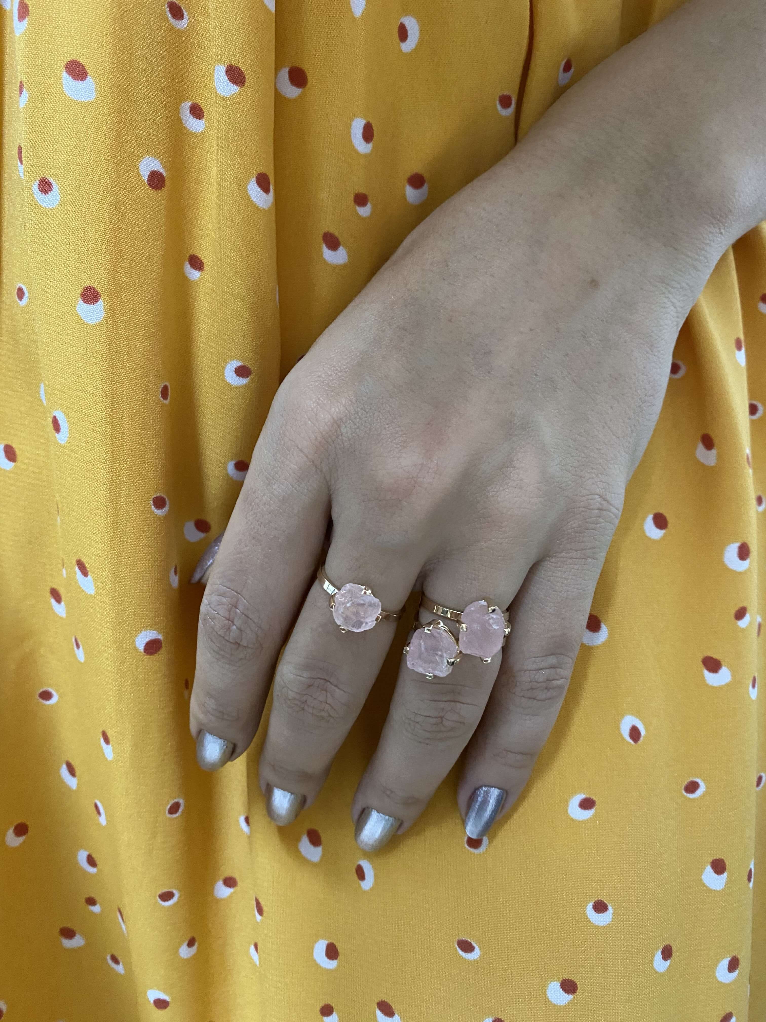 ANEL QUARTZO ROSA OURO AJUSTÁVEL