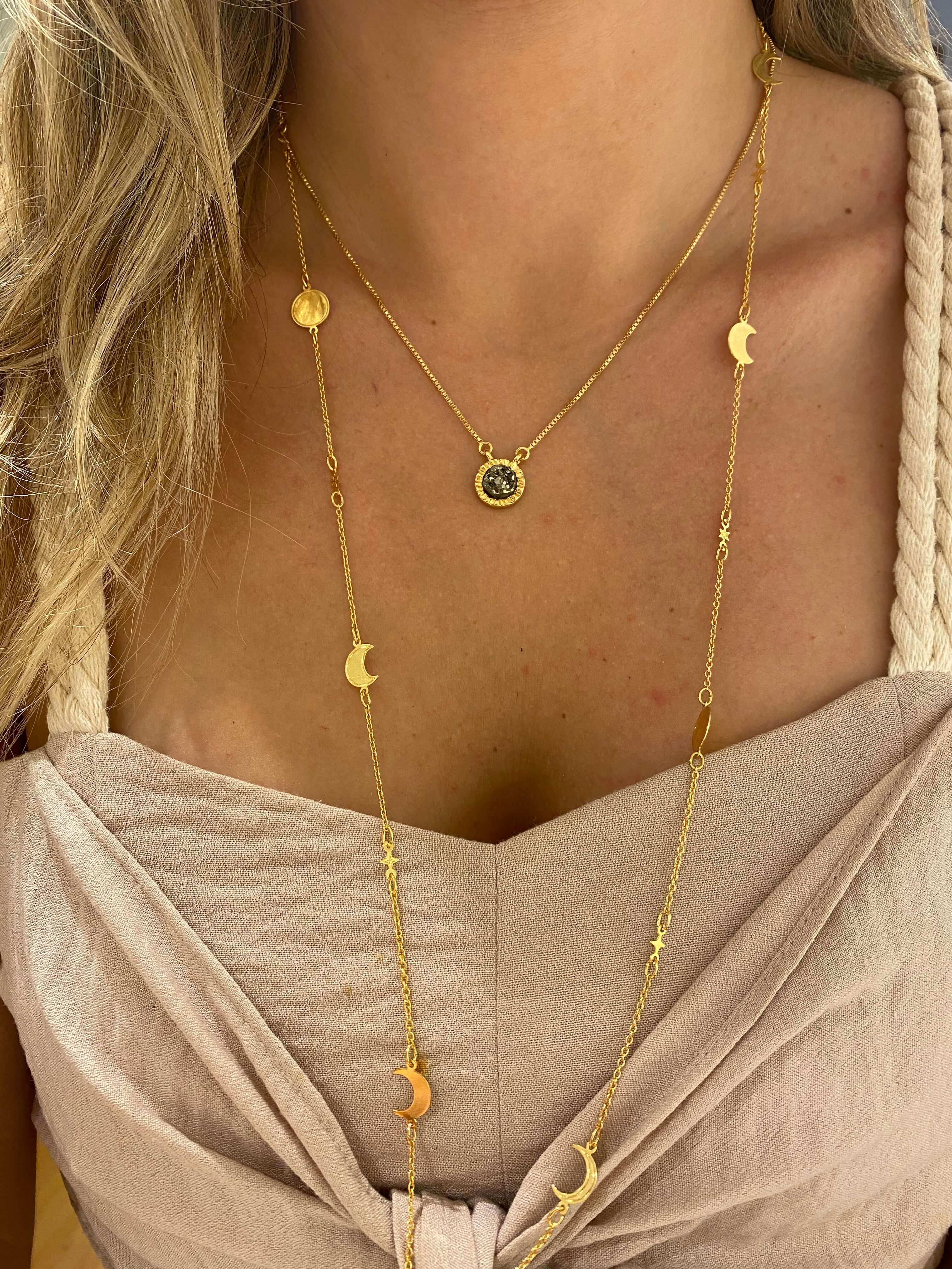 COLAR PIRITA SOLAR OURO