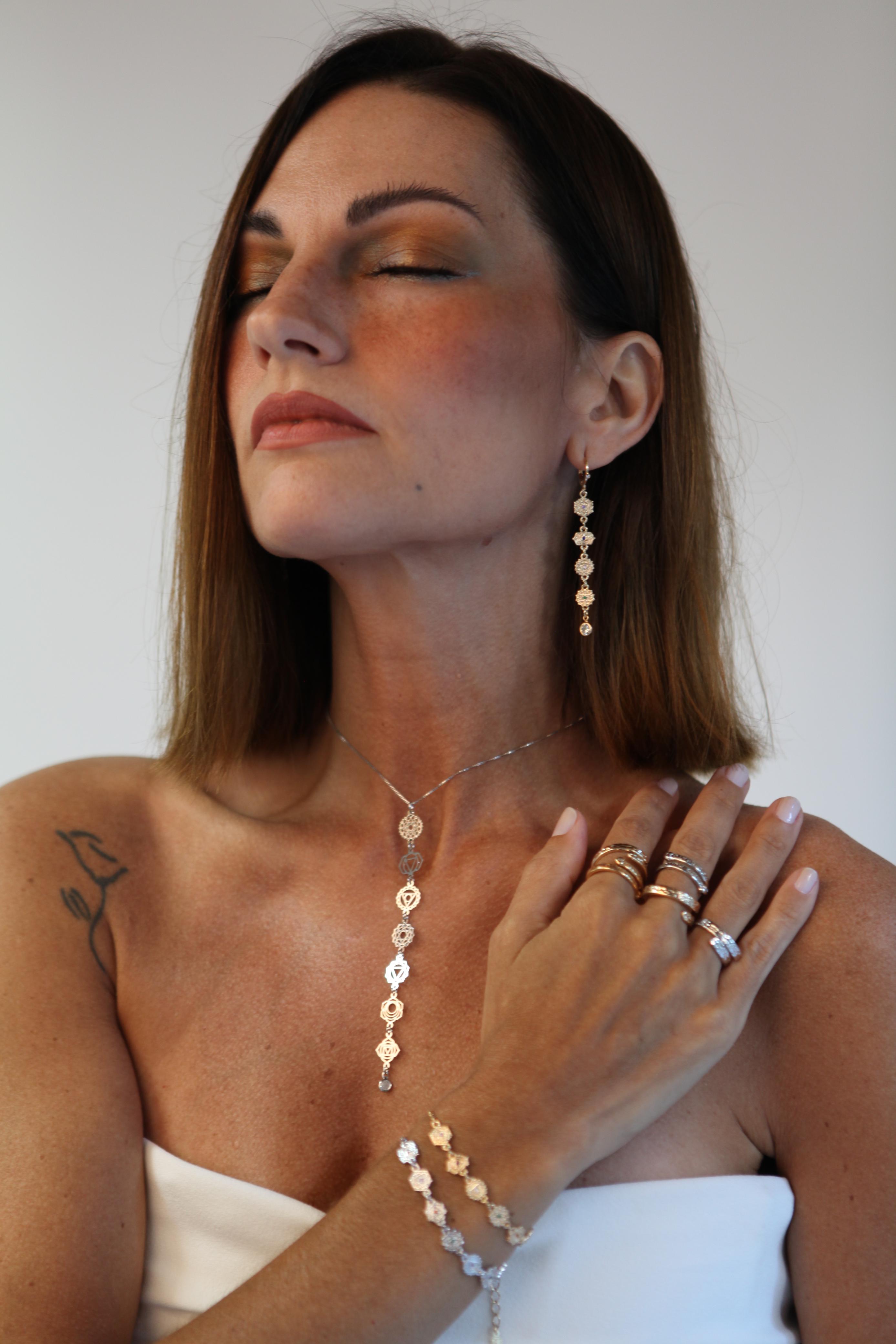 CHOKER CHAKRAS OURO - Anilú