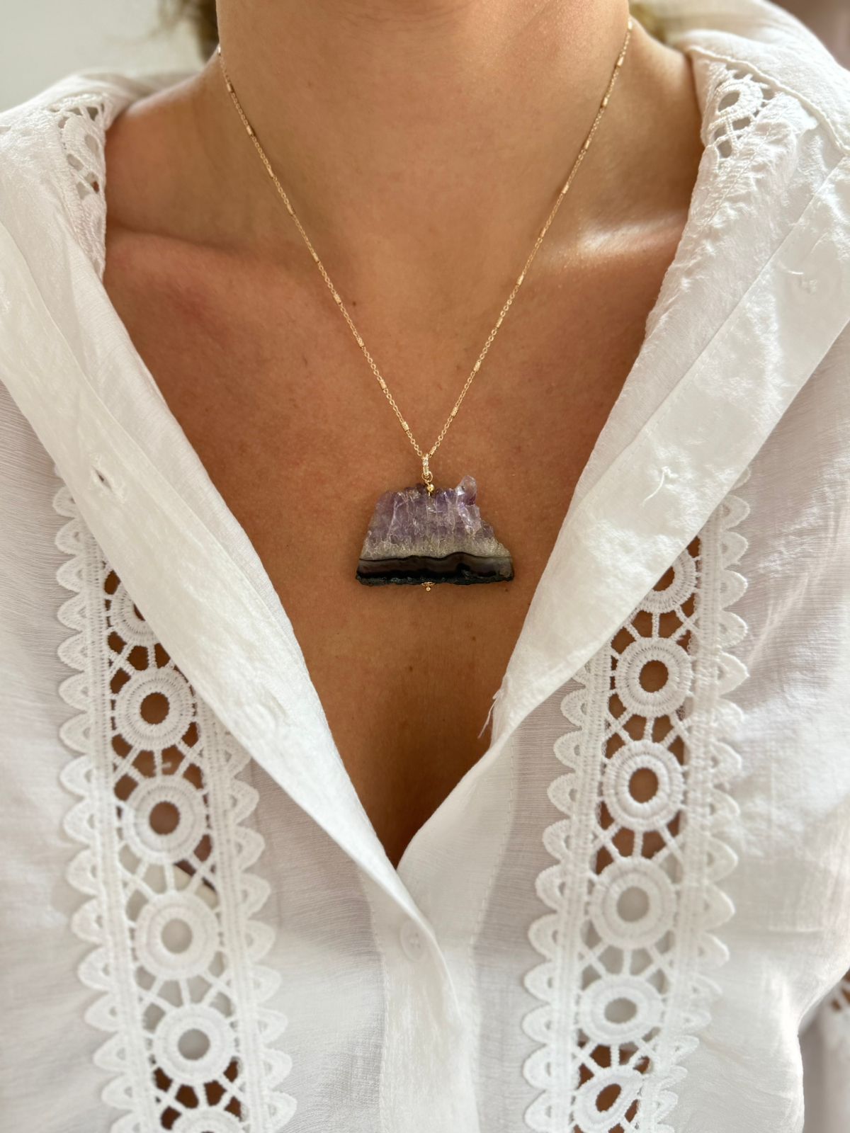 COLAR AMETISTA BRUTA OURO