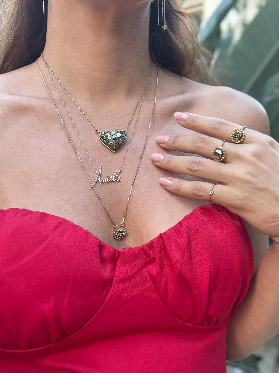 COLAR CORAÇÃO PIRITA OURO - Anilú