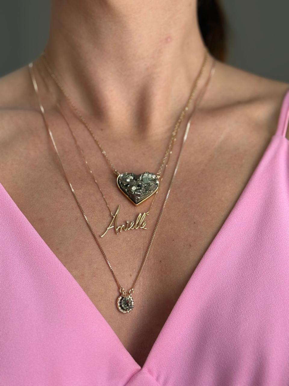 COLAR CORAÇÃO PIRITA OURO - Anilú