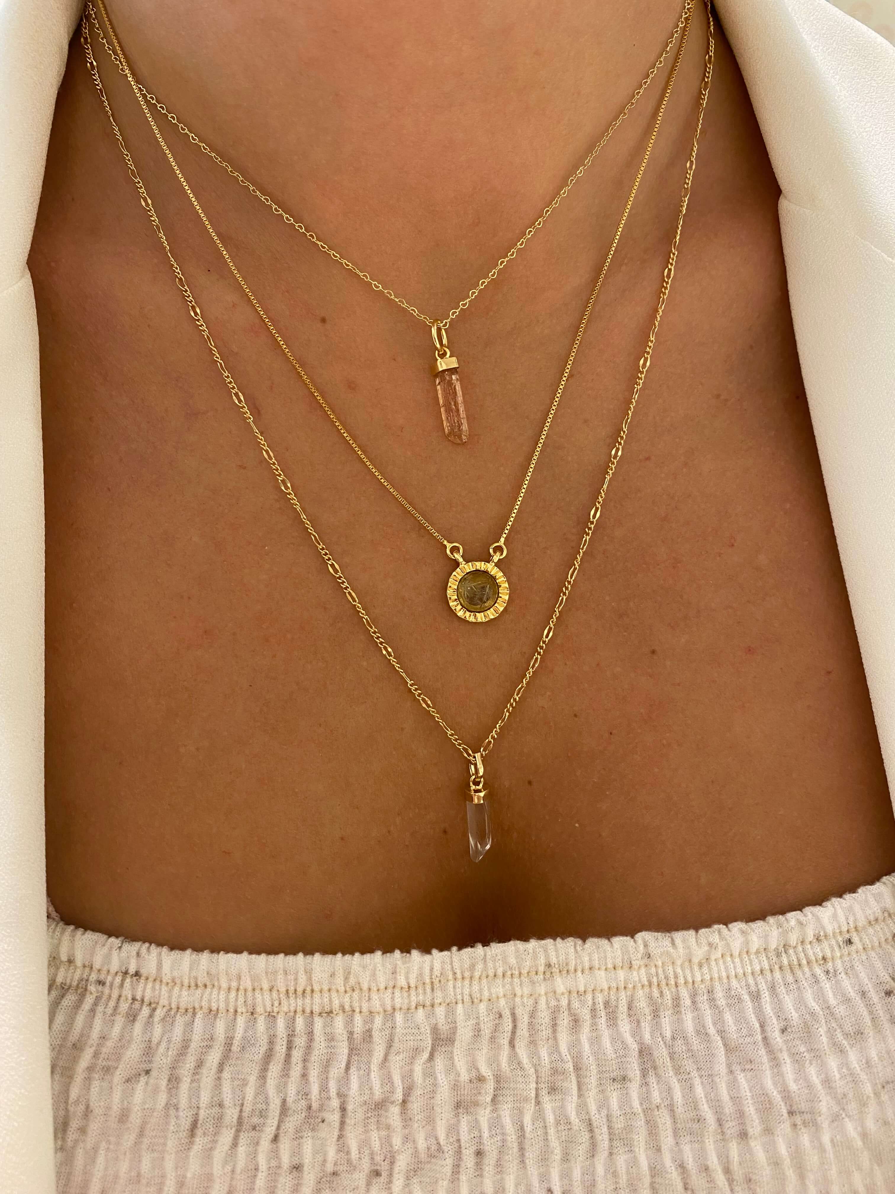 COLAR RAIAR RUTILADO OURO