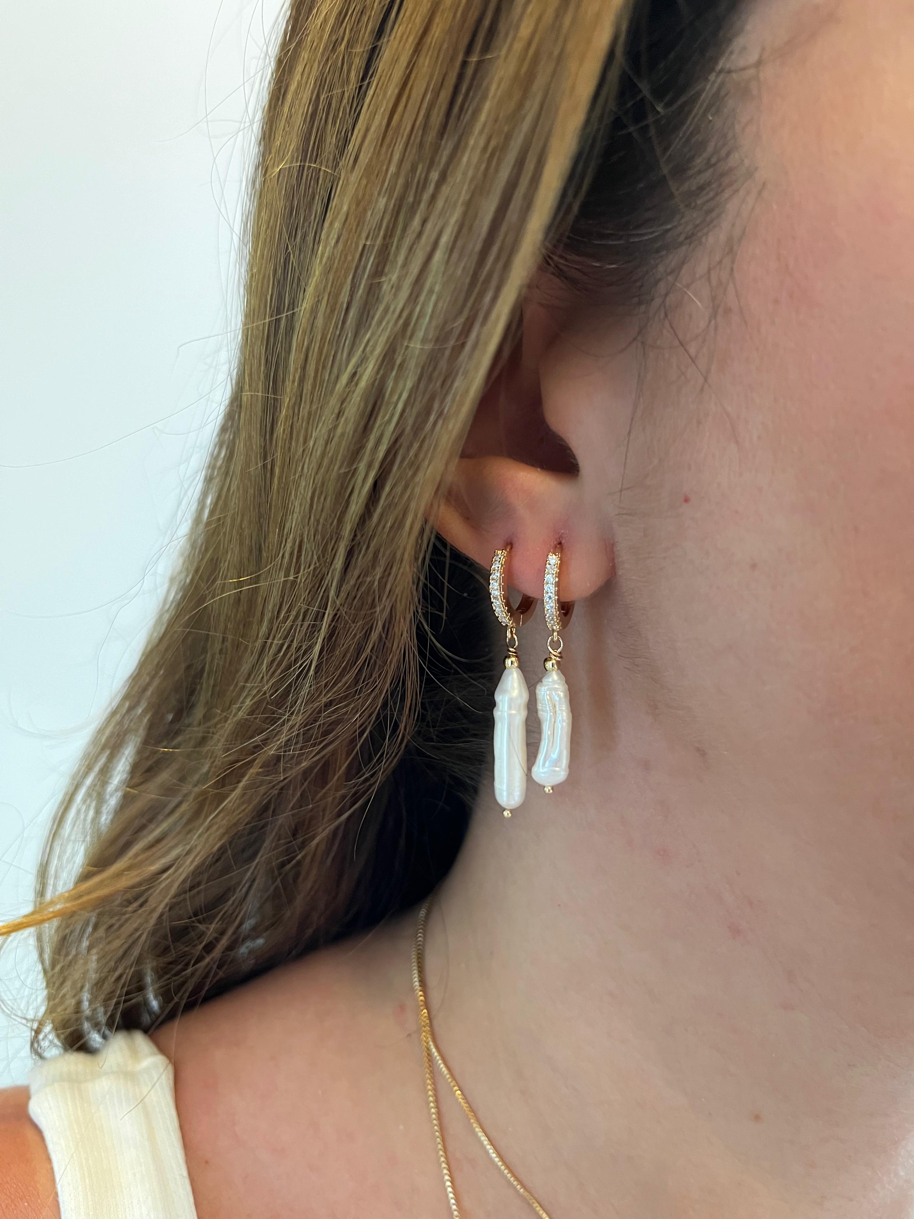 ARGOLA PÉROLA RADIANTE OURO