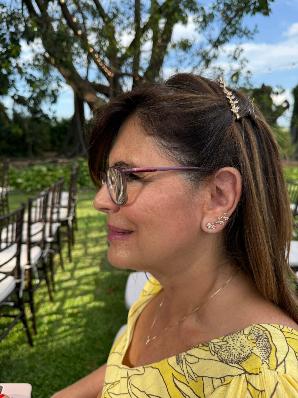 EARCUFF FLORESCER BRANCO OURO