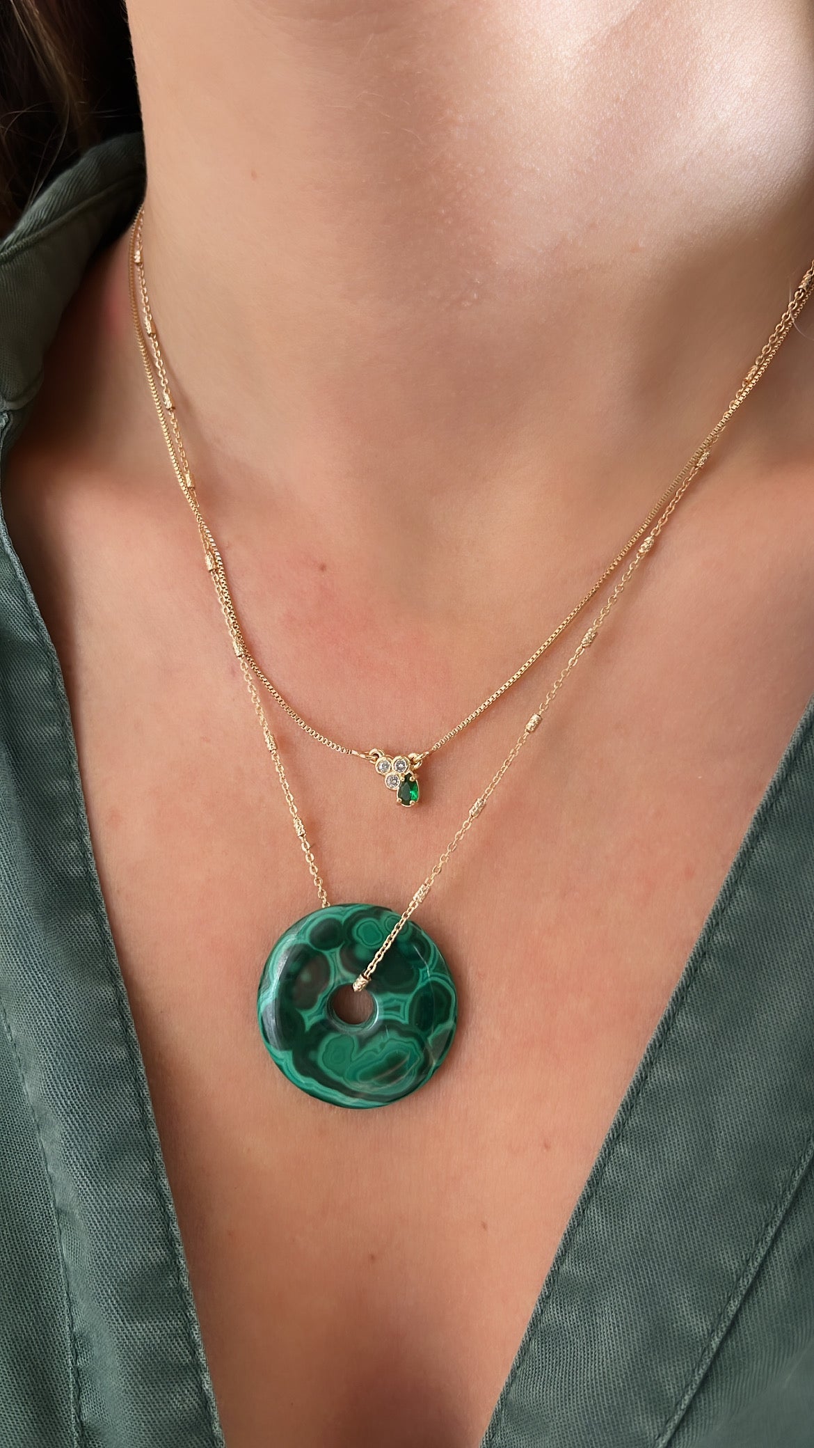 COLAR FLORESCER VERDE OURO